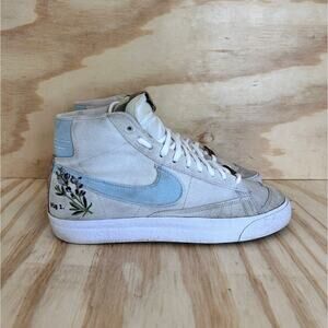 Nike - Blazer Mid 77 SB Indigo - Sneakers -White/Blue - Women's - 8 - DC9265-100
